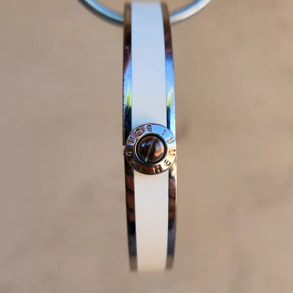 Henri Bendel White Enamel & Silver Bangle - Picture 3 of 11